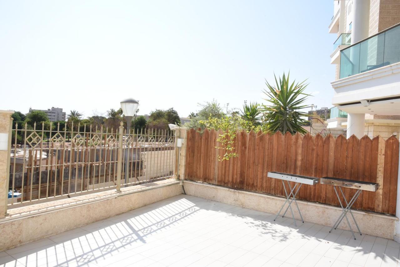 3Br Garden Apt Golf Residence Eilat Exteriör bild